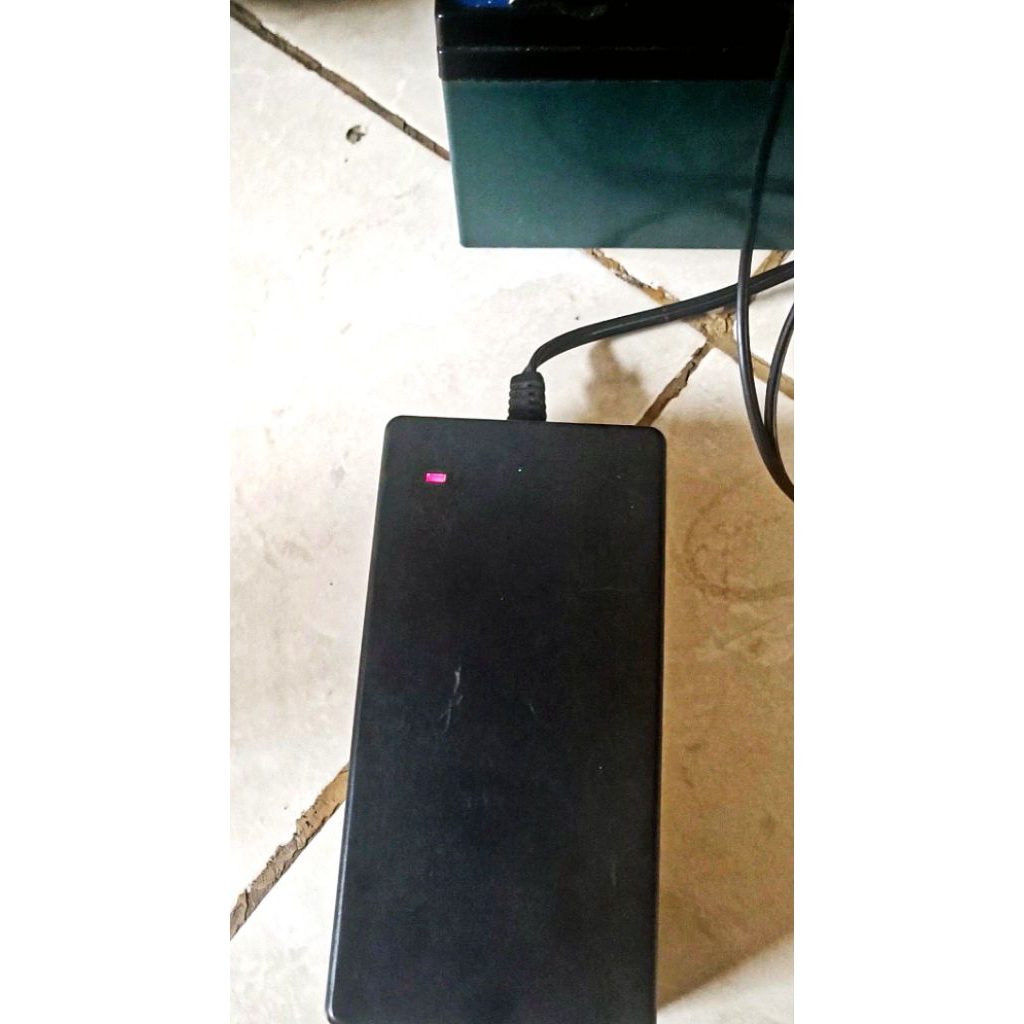 CHARGER AKI OTOMATIS 24V 1.6A