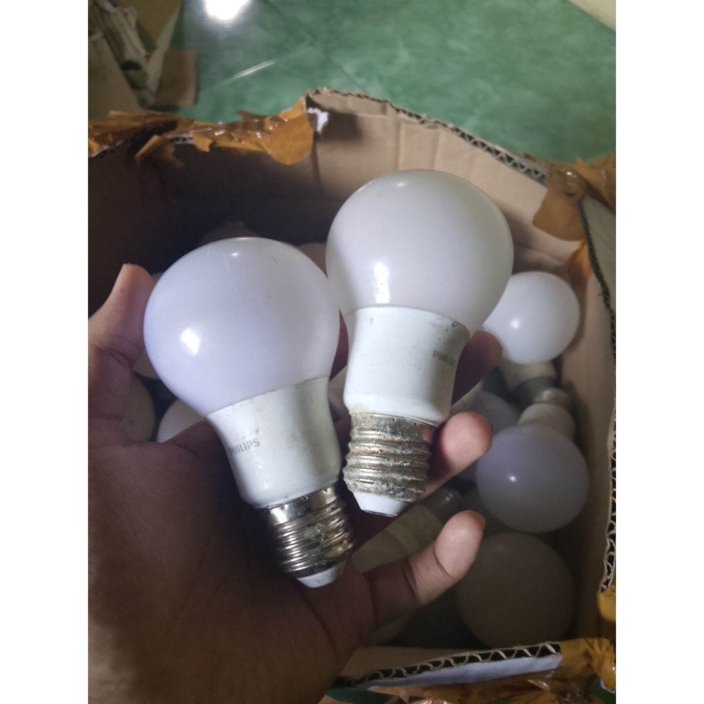 LAMPU LED OFF (MATI) PHILIPS LEHER KECIL