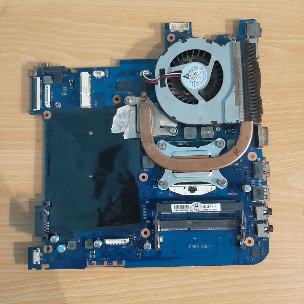 main Board Motherboard mobo normal Laptop samsung NP300 NP300E np300e4a np300epx np300epz