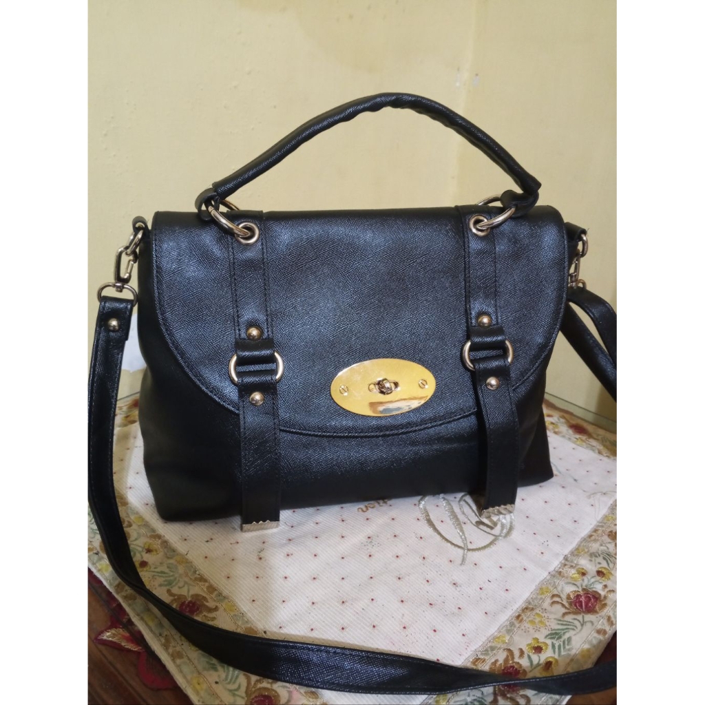 tas Sling handbag nicole*Miller like new