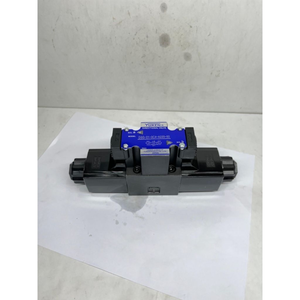 Solenoid Valve Yuken DSG-01 -3C4-A220-50 /selenoid Valve Yuken DSG 01