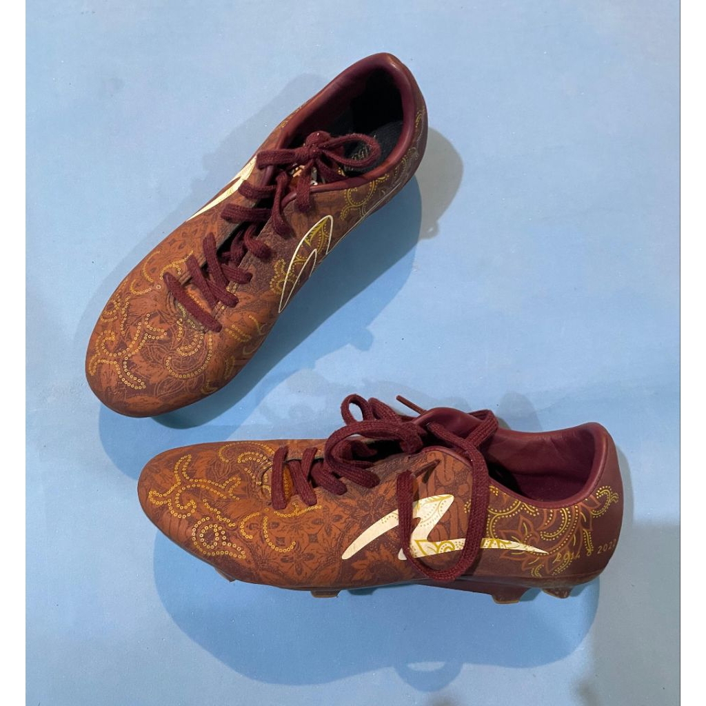 Sepatu Bola Second Specs Original Size 39