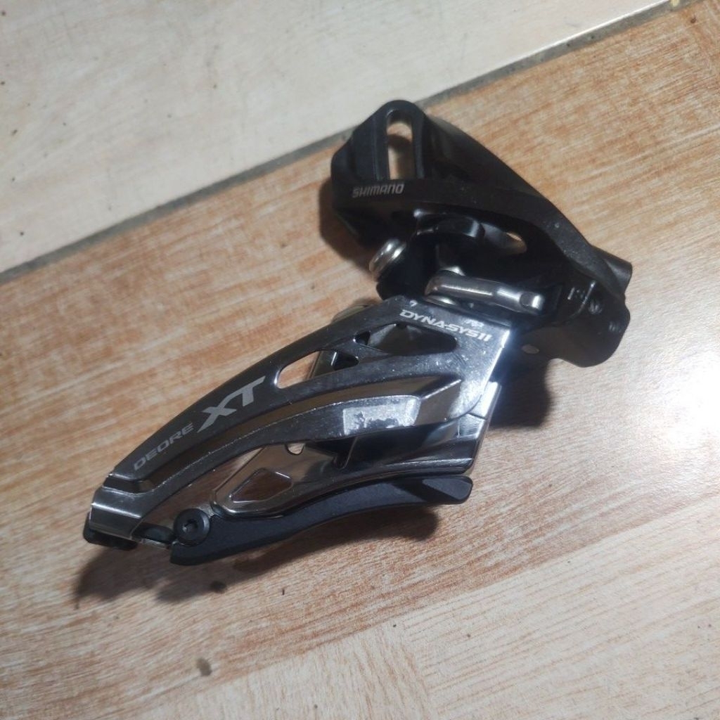 FD Shimano Deore XT FD-8020 Front Derailleur Shimano Deore XT FD-M8020 Side Swing Direct Mount 2Spee