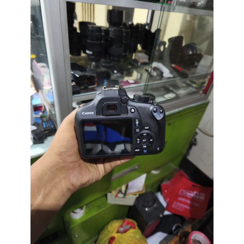 Canon 1200d lensa fix 50mm F1.8