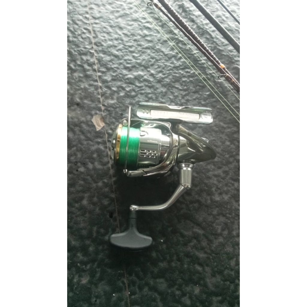 reel Shimano Stella c3000xg-j 2018 second