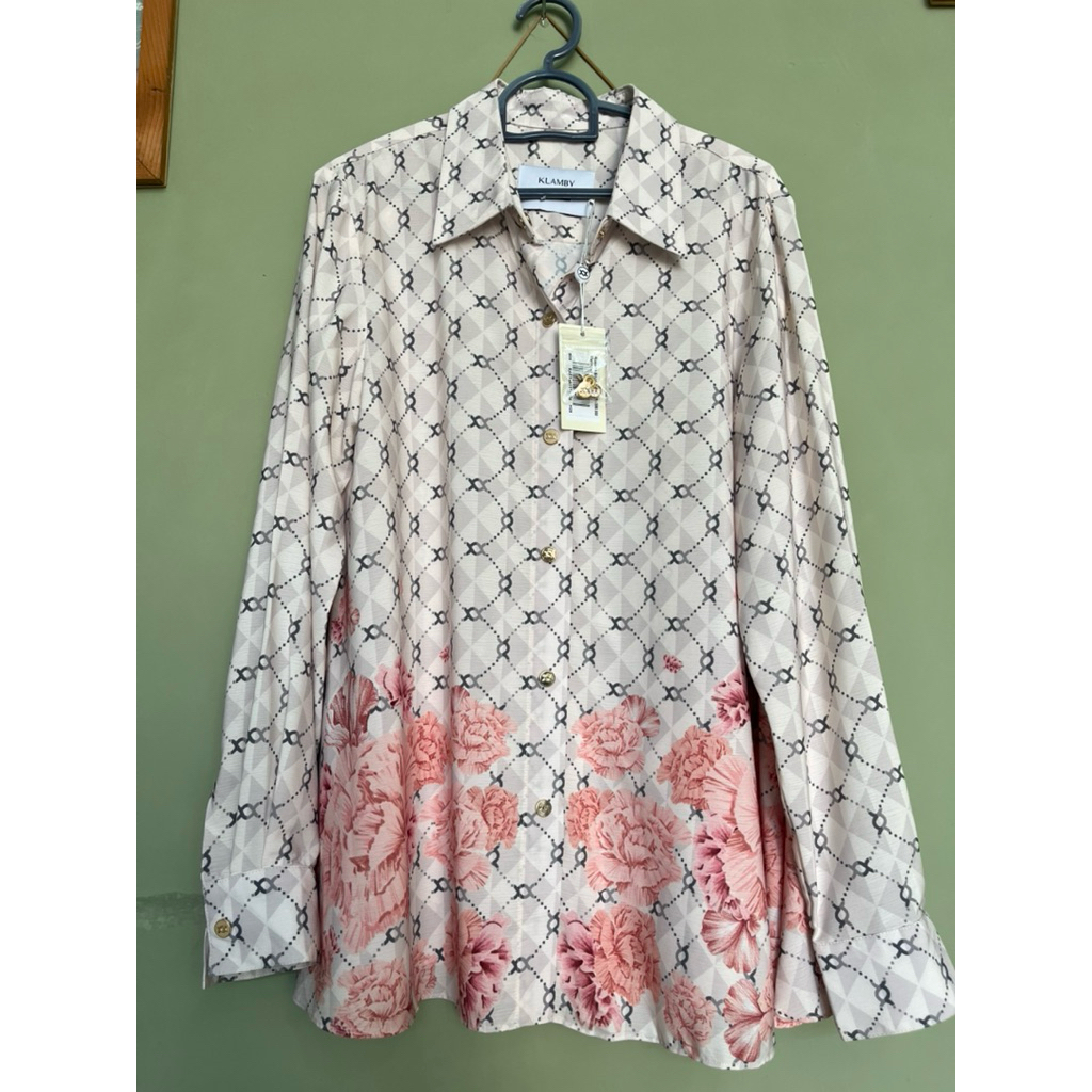 Wearing Klamby Rosette