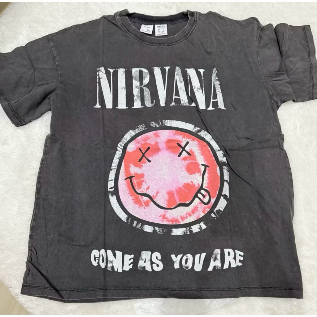 BERSHKA T-Shirt NIRVANA Baju Kaos Unisex ORIGINAL (SIZE S - LD 110)