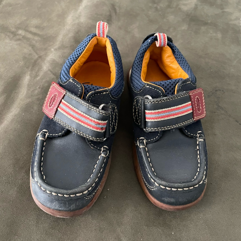 Sepatu Clarks kids second ori murah