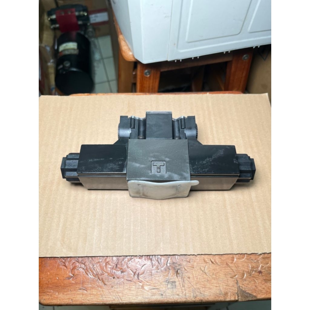 solenoid Valve Yuken DSG-01-2D2-A110-50/Selenoid Valve Yuken DSG 01