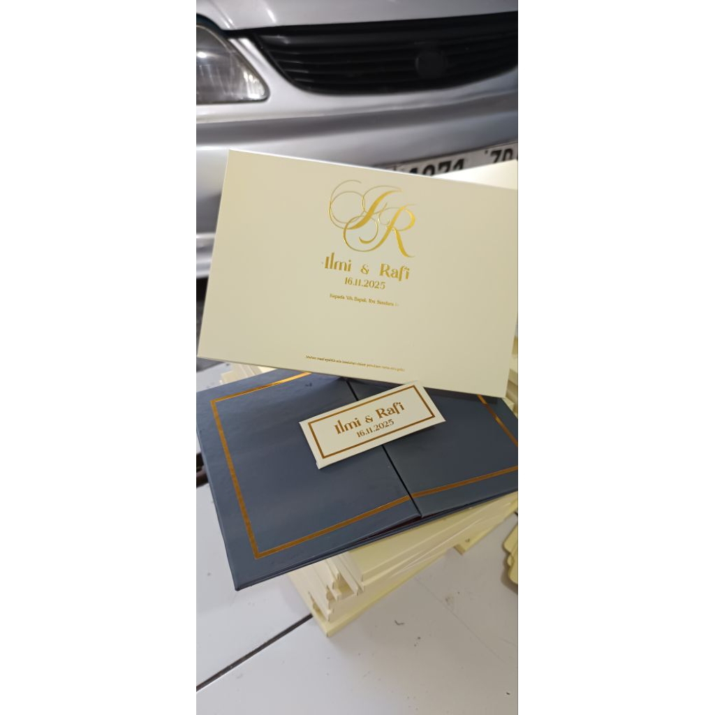 Kartu Undangan Pernikahan HardCover Custom