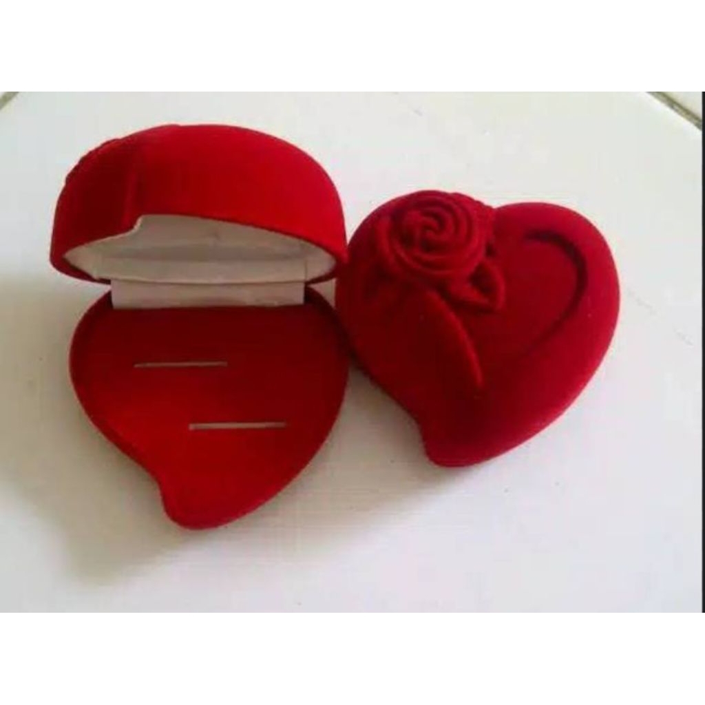 KOTAK CINCIN, KOTAK CINCIN LOVE, TEMPAT CINCIN, KOTAK PERHIASAN, TEMPAT PERHIASAN.