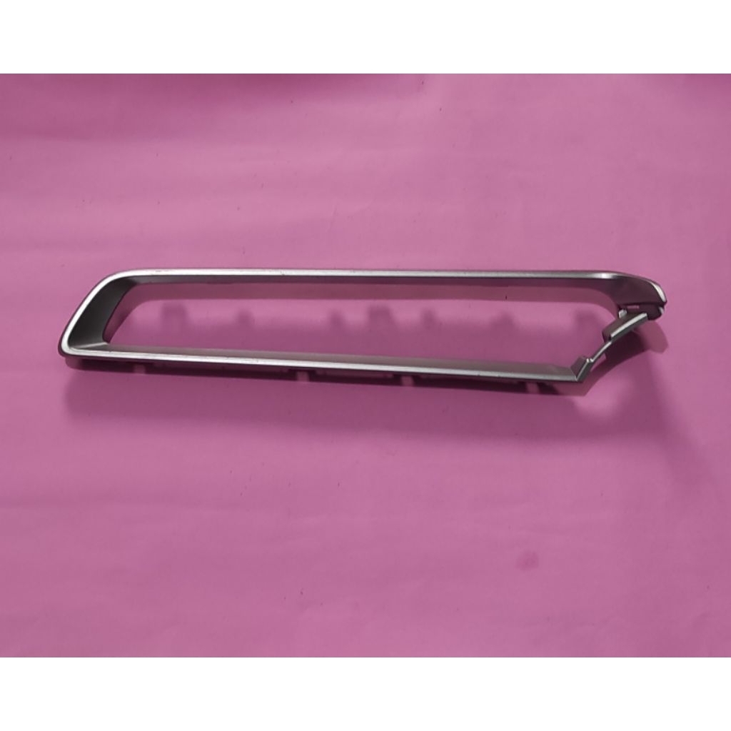 List kisi kici AC lubang hawa AC tengah atas Honda Jazz GK facelift 2018 sampai 2021 tipe RS