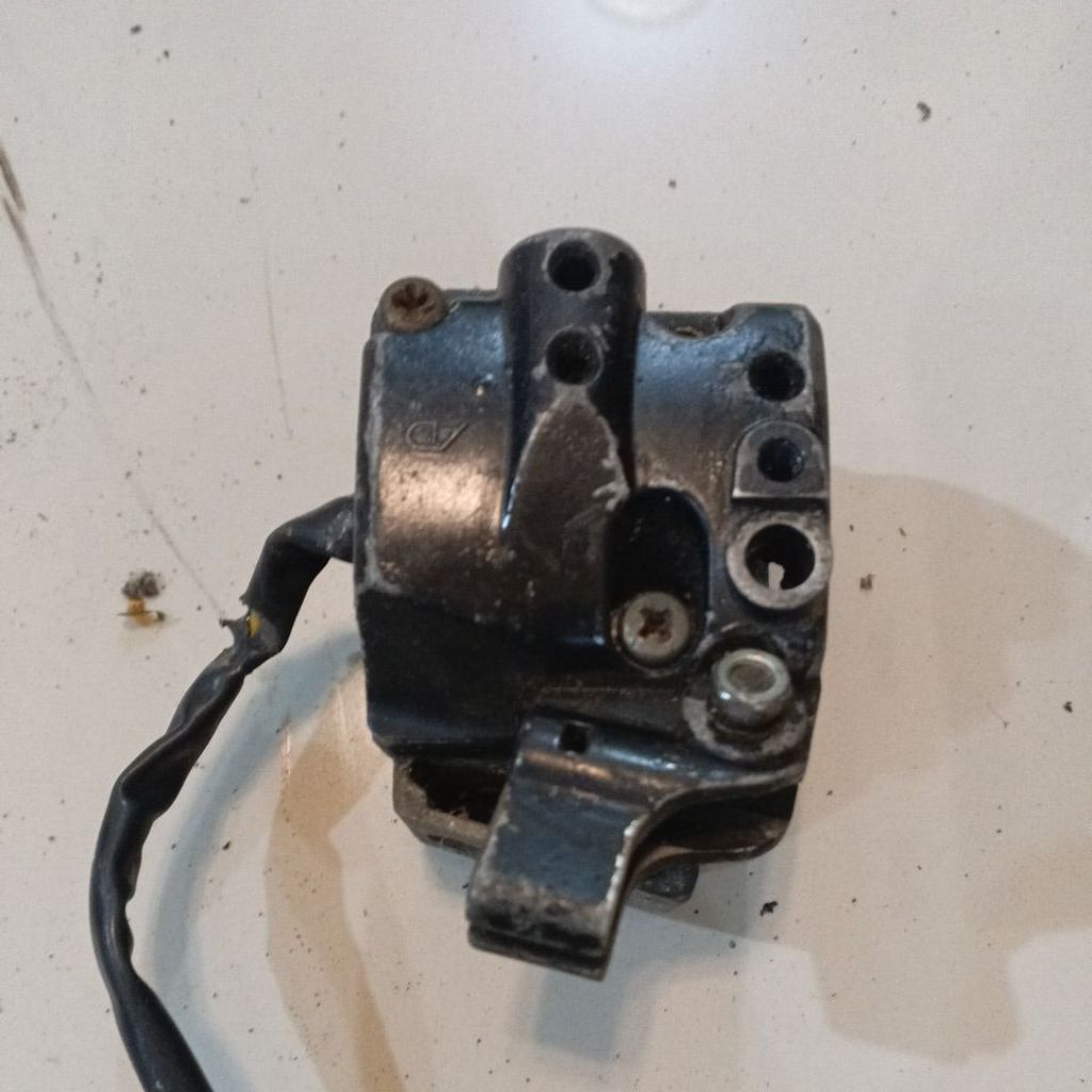 holder saklar kanan ori Binter joy an80