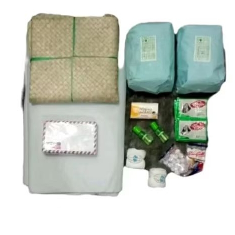 Set kain kain kafan jenazah pria dan wanita putih bersih