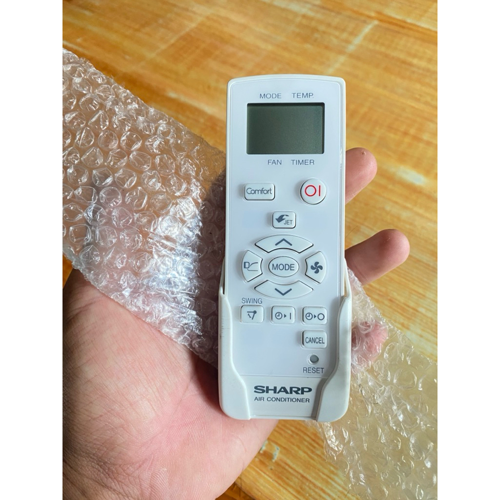 Remote AC merk Sharp,Remot AC SHARP CRMC-A907JBEZ ORI 100%