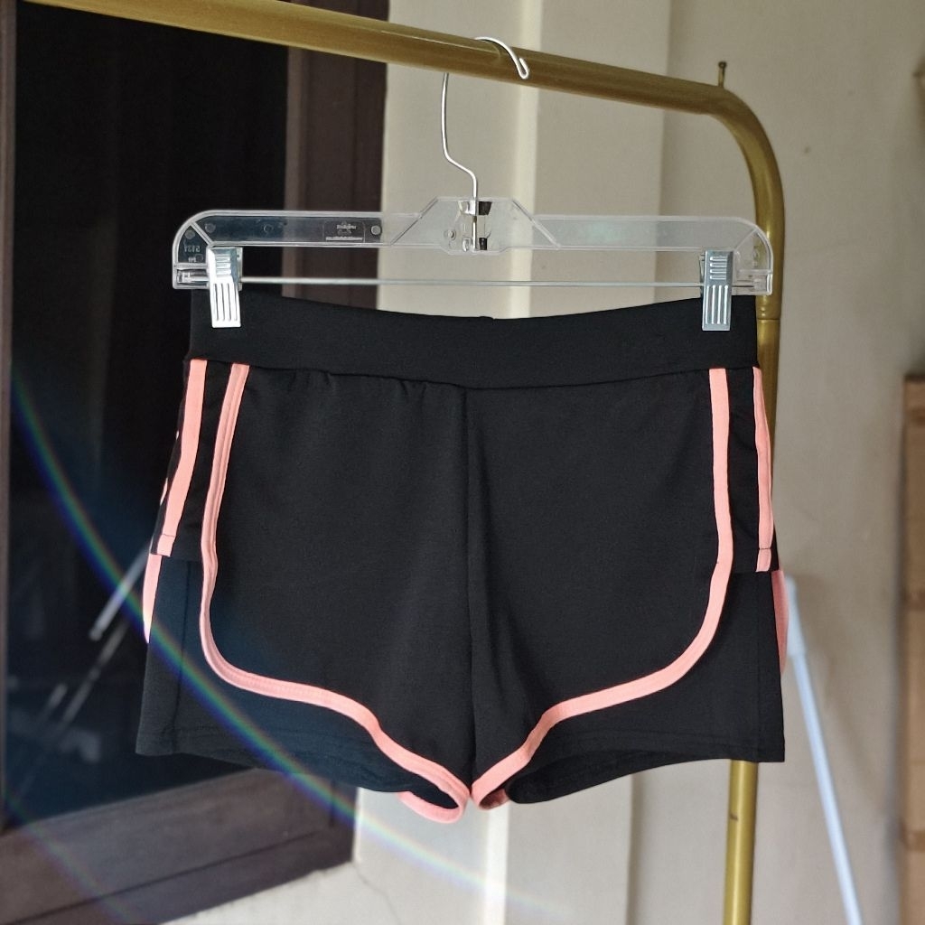 celana running 2 layer garis pink wanita Panjang 29 LP 74-114