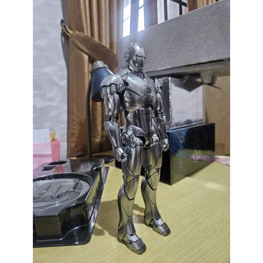 Hot Toys Iron Man Mark 2 Diecast