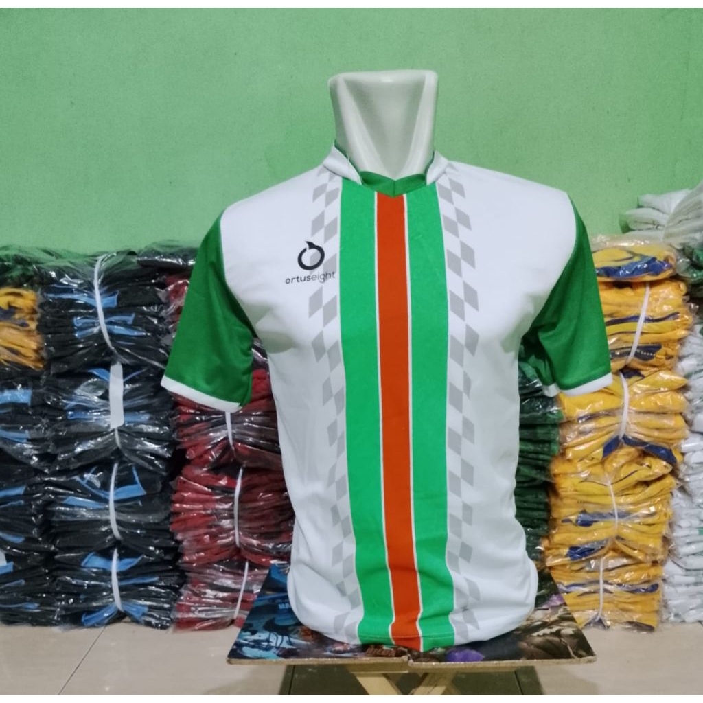 kostum bola dan futsal dewasa terbaru