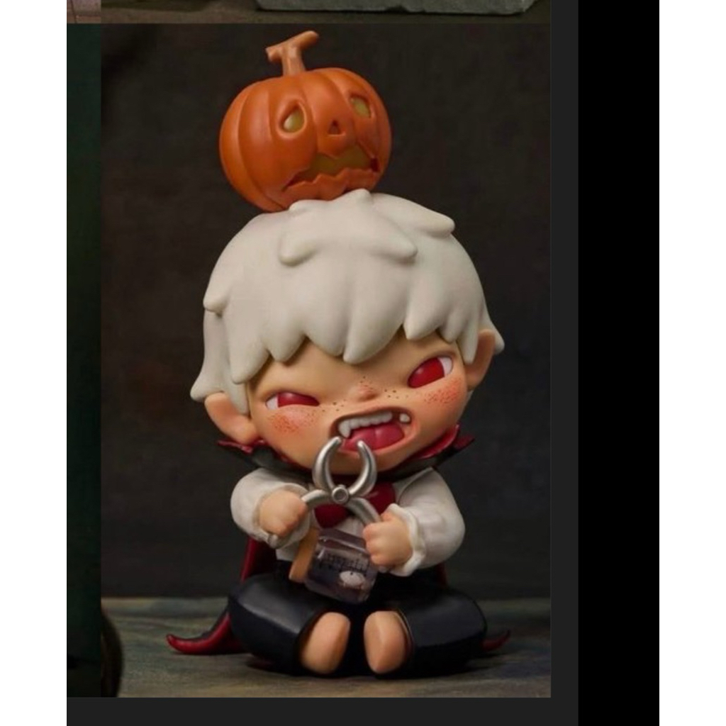 HIRONO POPMART MONSTERS CARNIVAL VAMPIRE