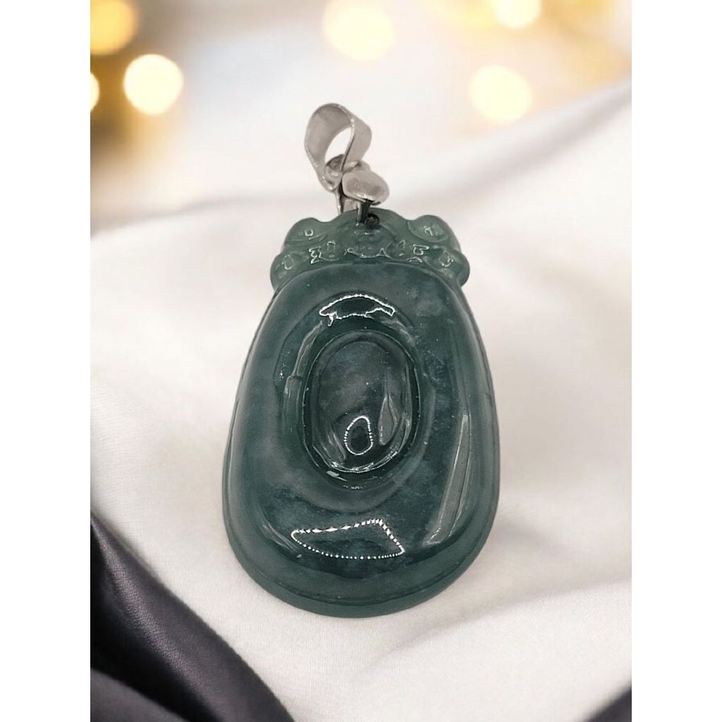 Liontin giok Burma ruyi