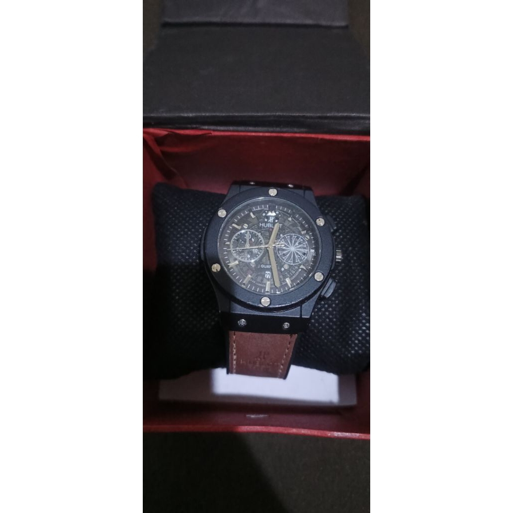 Jam tangan pria premium kulit Hublot