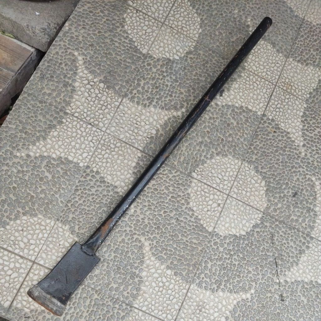 Dodos Sawit linggis Tanah