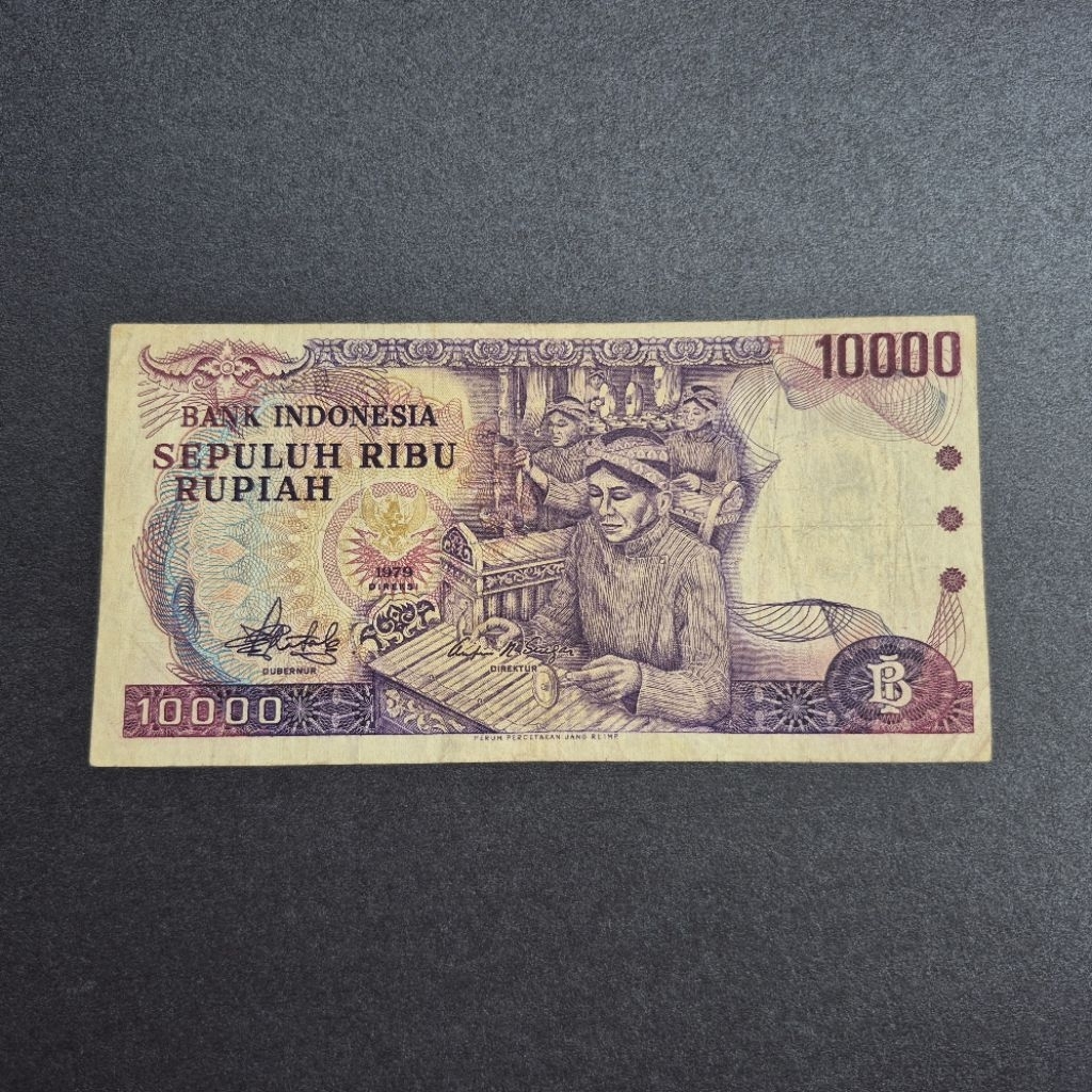 KOLEKSI UANG KERTAS KUNO 10.000 RUPIAH GAMELAN