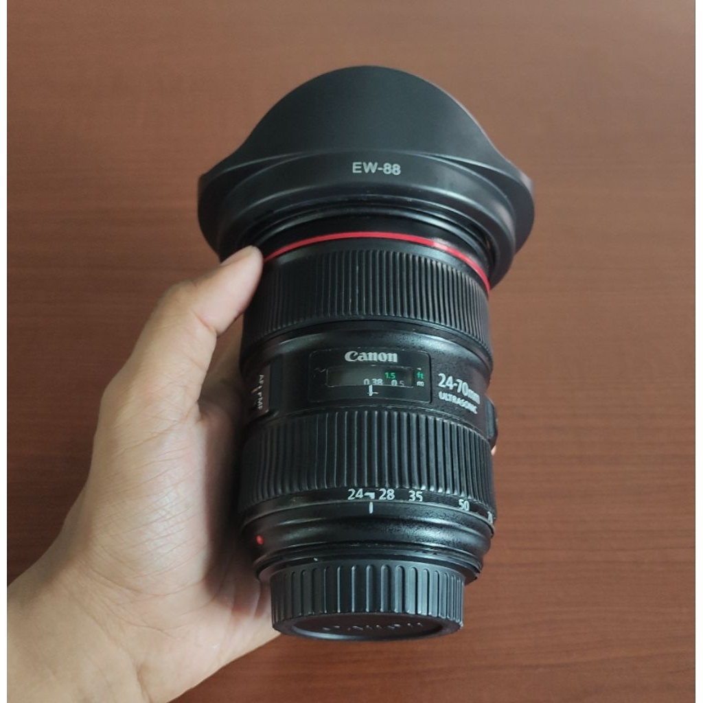 Ready Lensa Wide - Lensa Canon 24-70mm F2.8 L Mark II USM Mulus No Jamur Hasil Tajam