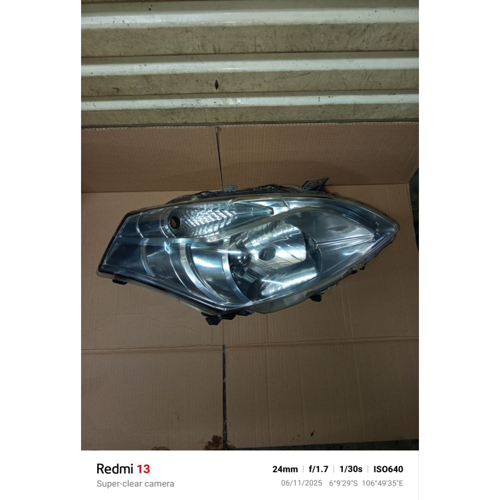 headlamp suzuki ertiga original kanan