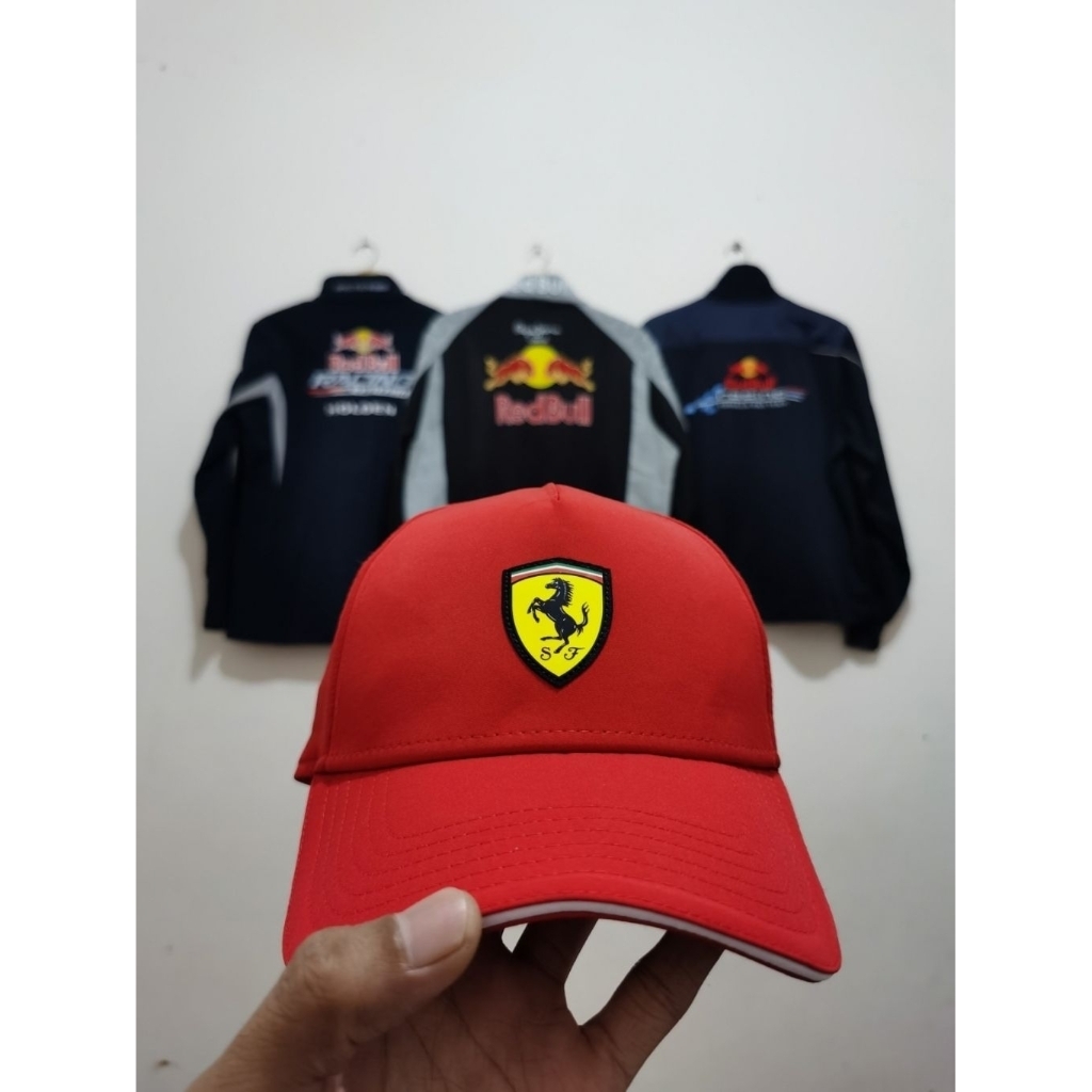 Topi Scuderia Ferrari