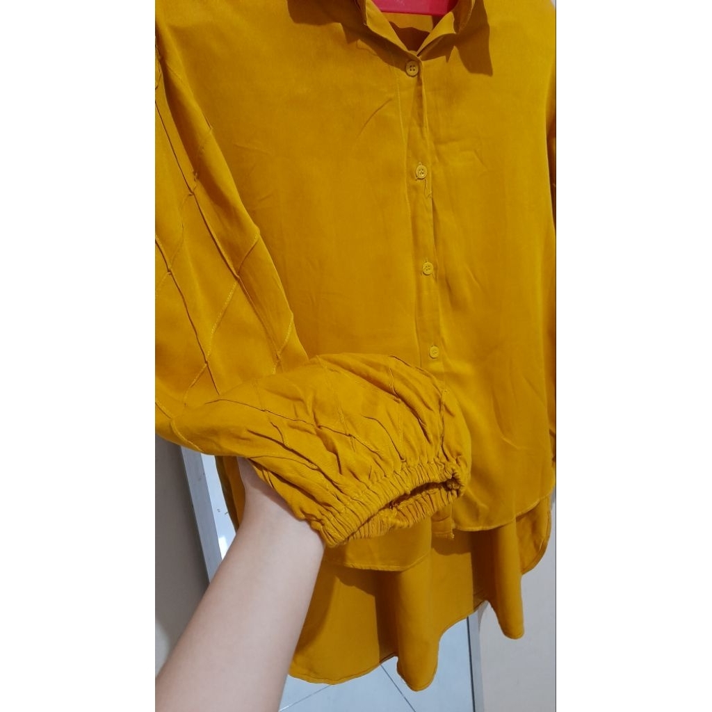 kemeja mustard