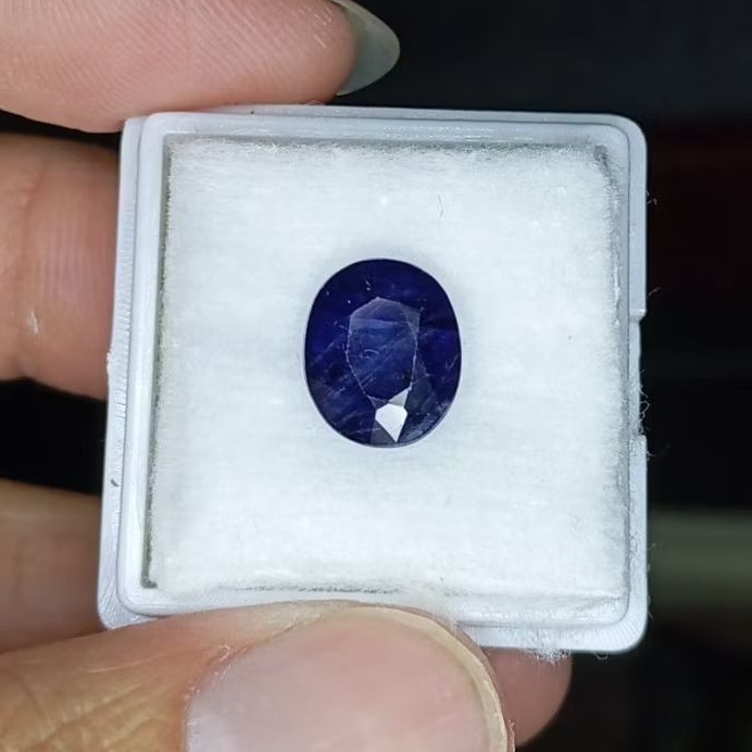 Batu permata natural blue sapphire