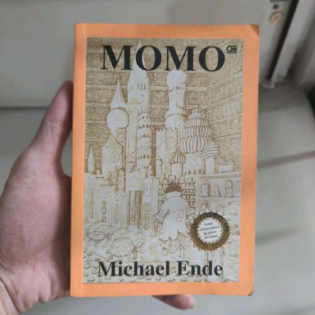 BEKAS - ORIGINAL - Buku Novel Momo - Michael Ende