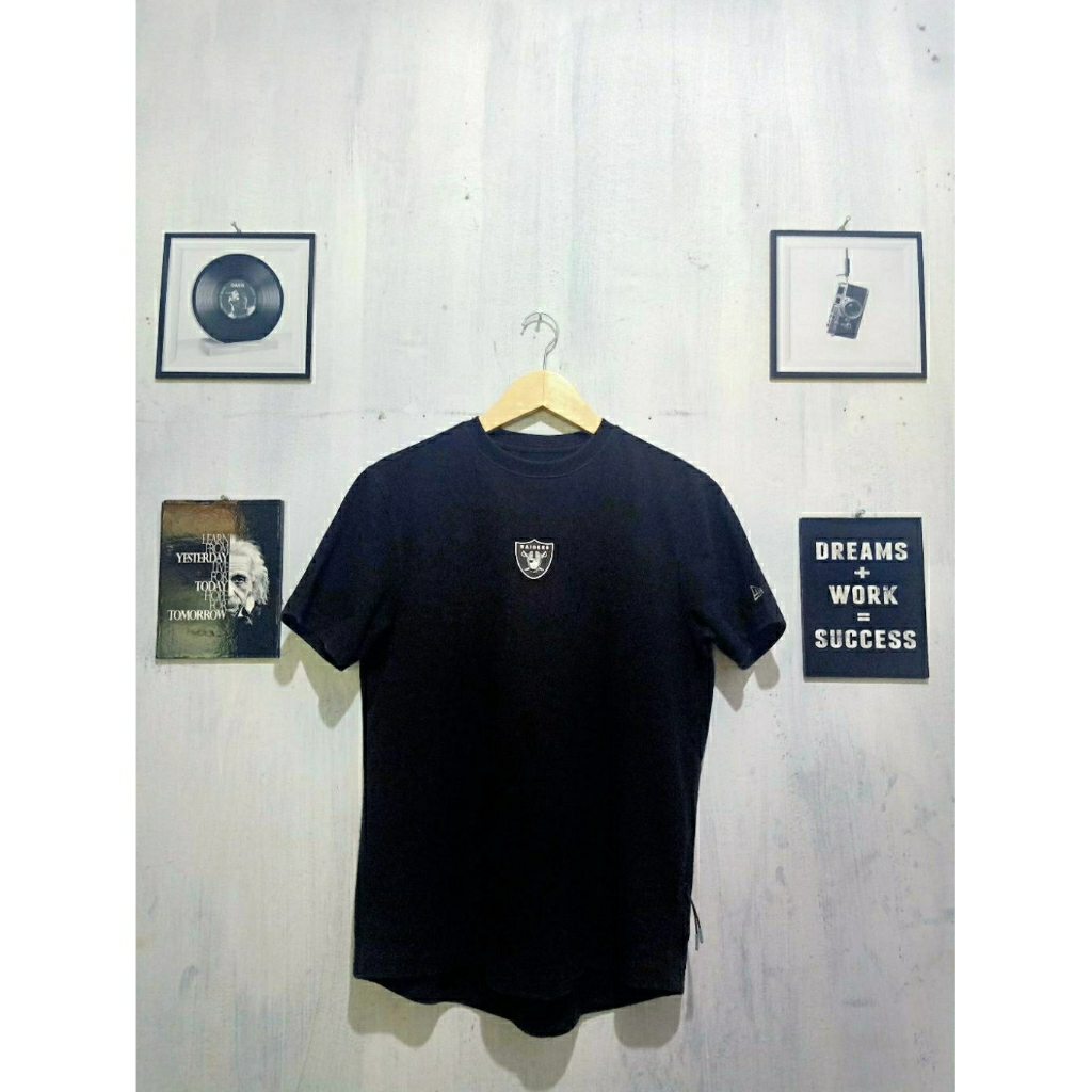 Kaos New Era x Raiders NFL Pocket Original