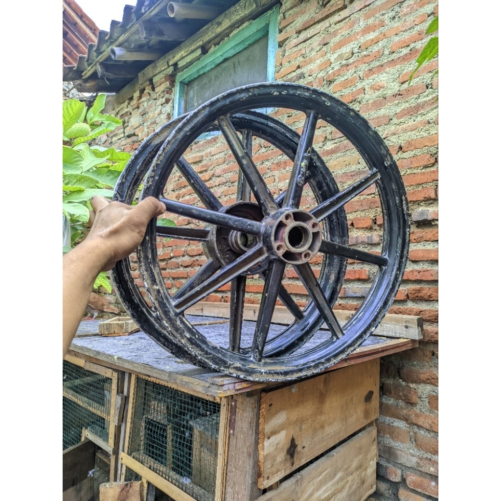 Velg palang 8 Racing one suzuki smash, shogun, Crystal