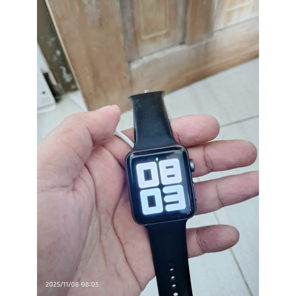 Apple watch 3 42mm inter HB 100