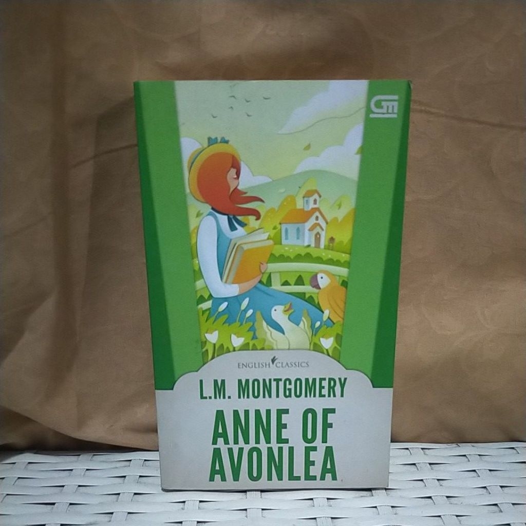 ANNE OF AVONLEA - L.M MONTGOMERY