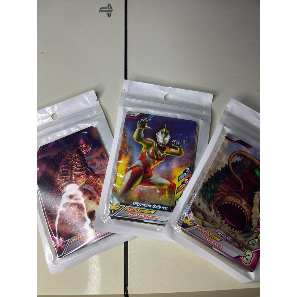 Kartu Ultraman Random 10 Pcs / Pack - Koleksi Game Card Anak - Seri Campur