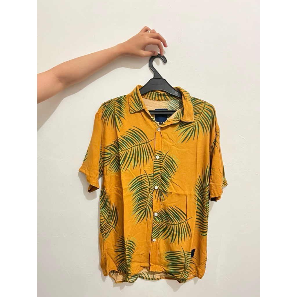 Kemeja Pantai Kuning - Second Premium