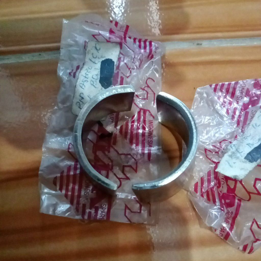 klem knalpot Honda c700 c800 astrea800