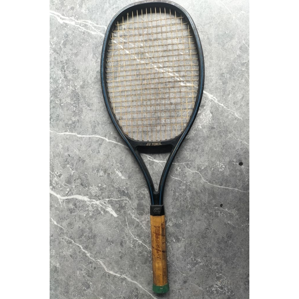 RAKET TENIS DEWASA YONEX BEKAS PEMAKAIAN
