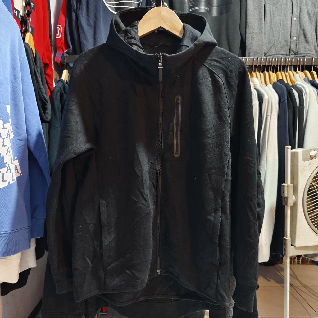 UNIQLO TECH | UNIQLO SCUBA HOODIE | UNIQLO SWEATER