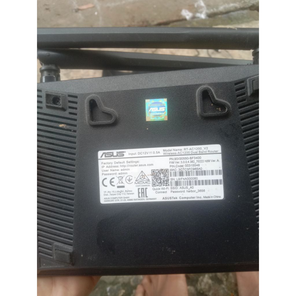 Router wifi merek Asus AC1200 Dual Band Router