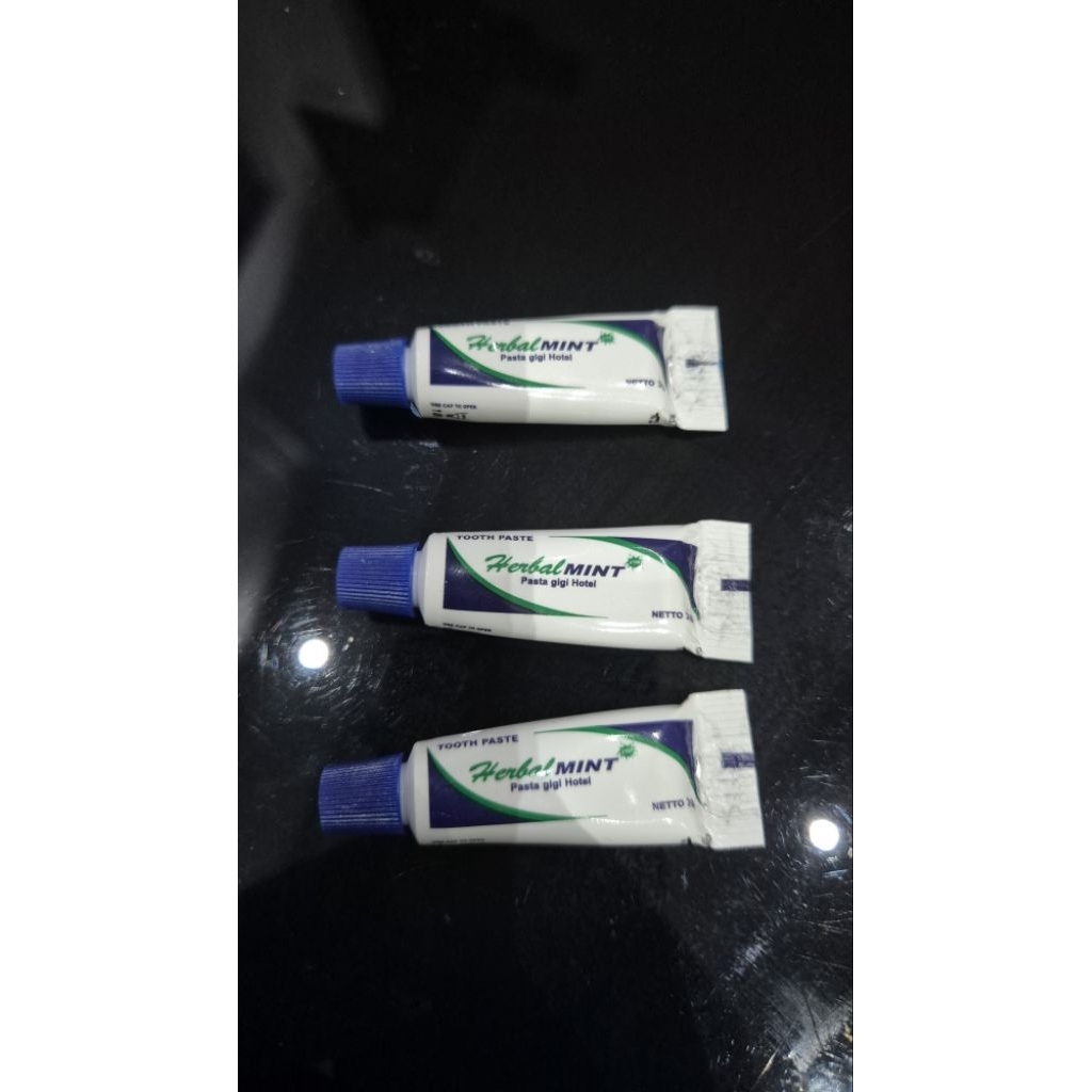 odol hotel /pasta gigi hotel 3gr