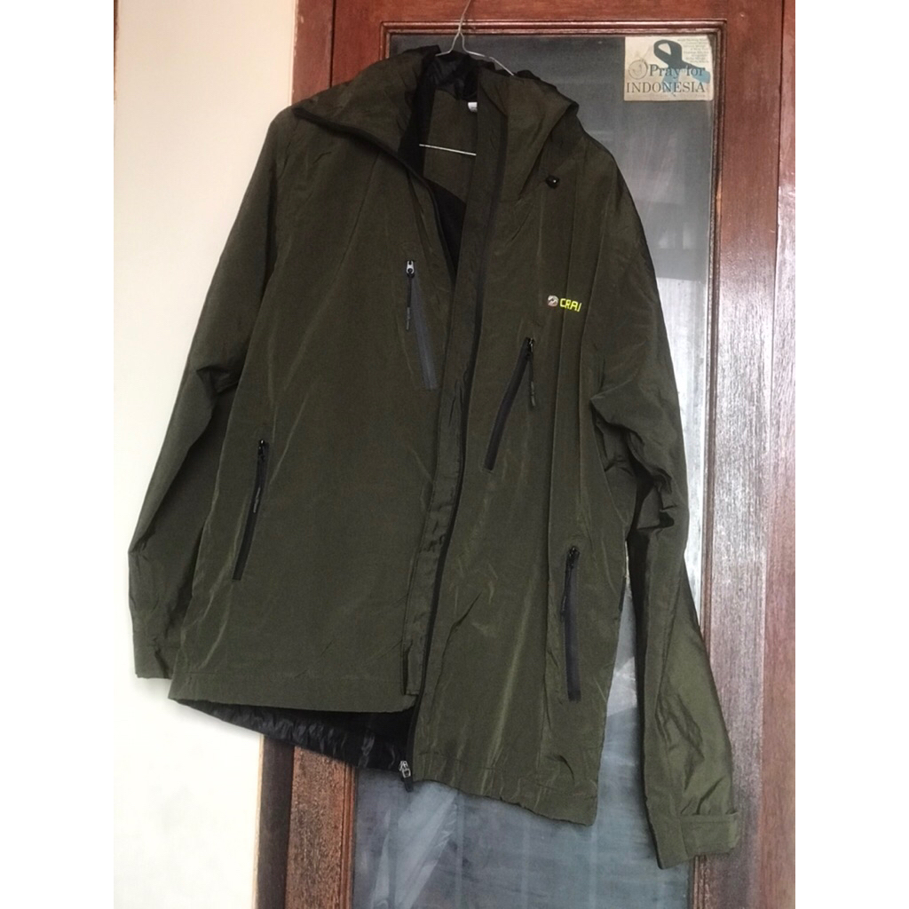 Jaket Gorpcore Outfrai Stormpeak