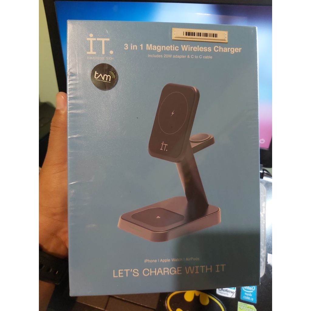 [BARU] IT 3 in 1 Magnetic Wireless Charger -  for iPhone, Apple Watch & Airpods - USB C to C - Sudut