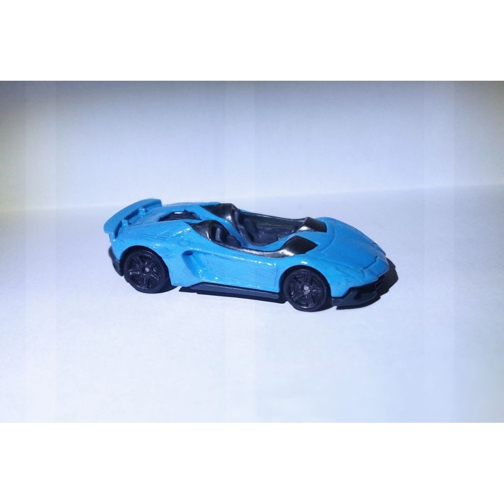 Hot wheels Lamborghini Aventador j loose preloved