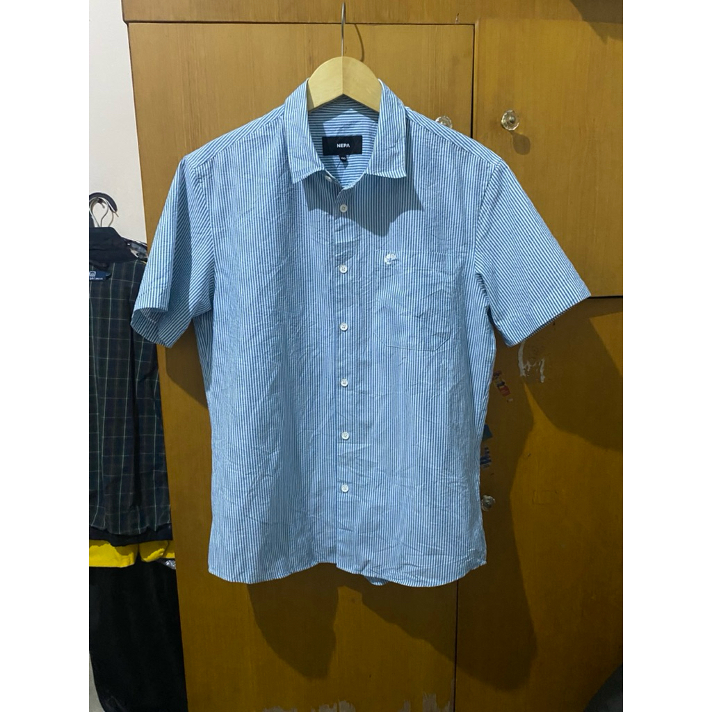 Kemeja Nepa Salur