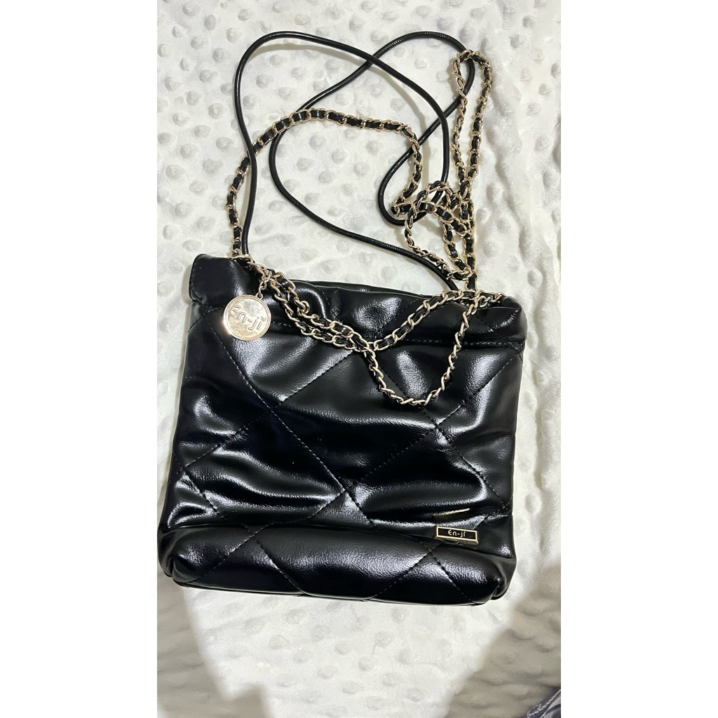 enji jisoo bag black selempang