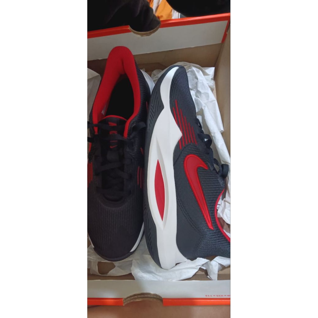 Sneaker Sepatu Nike Presicion 5